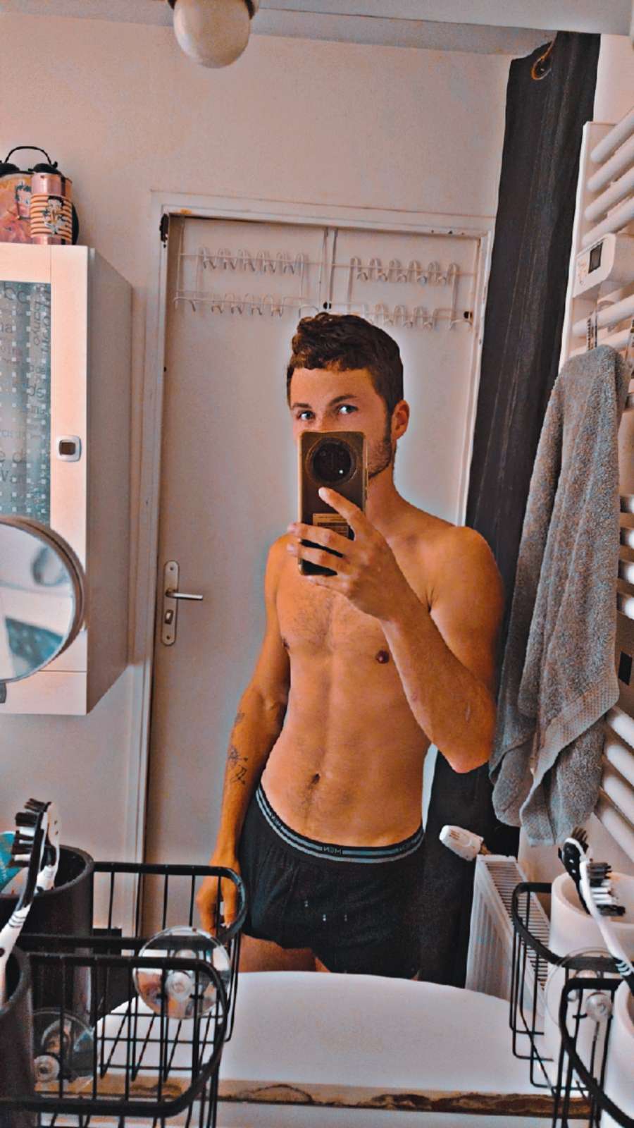 Profilo di Jezy, 22 anni, incontri a Serrone