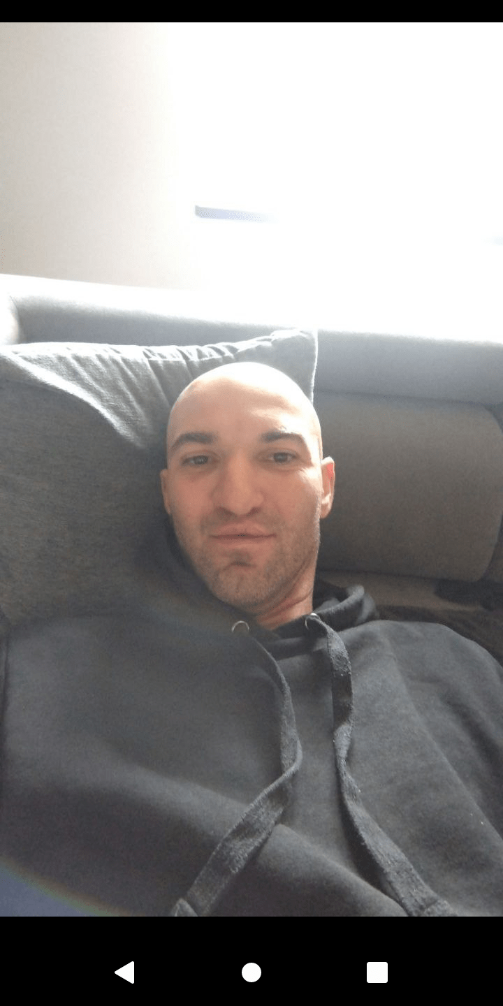Profilo di Jonel, 38 anni, incontri a Vasanello