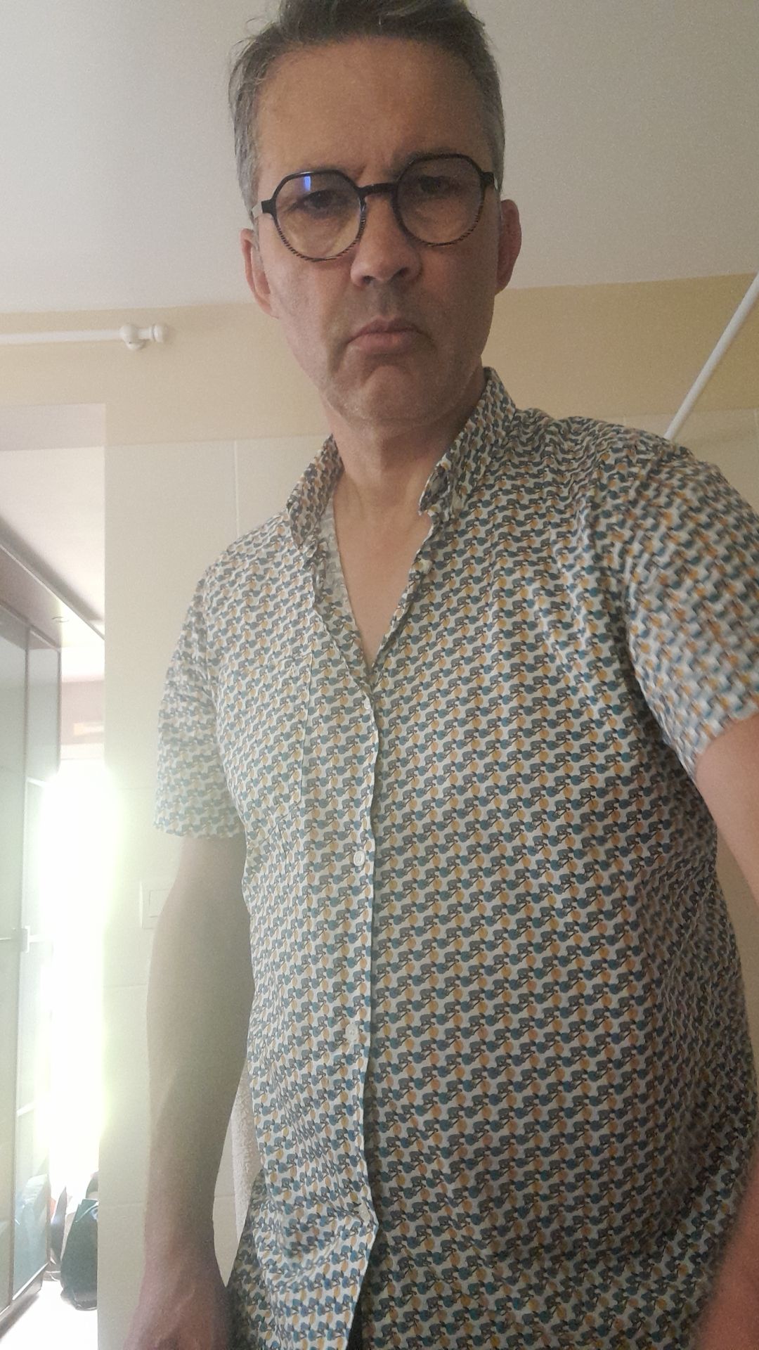 Profilo di Ahmed-yacine, 55 anni, incontri a Pofi