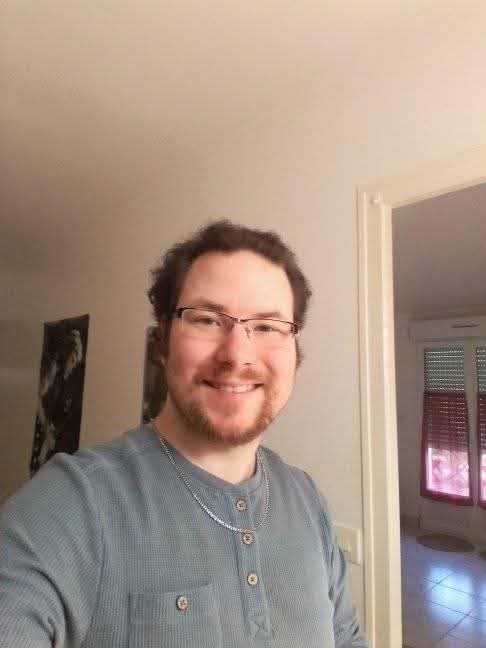 Profilo di Luc-henri, 32 anni, incontri a Arpino