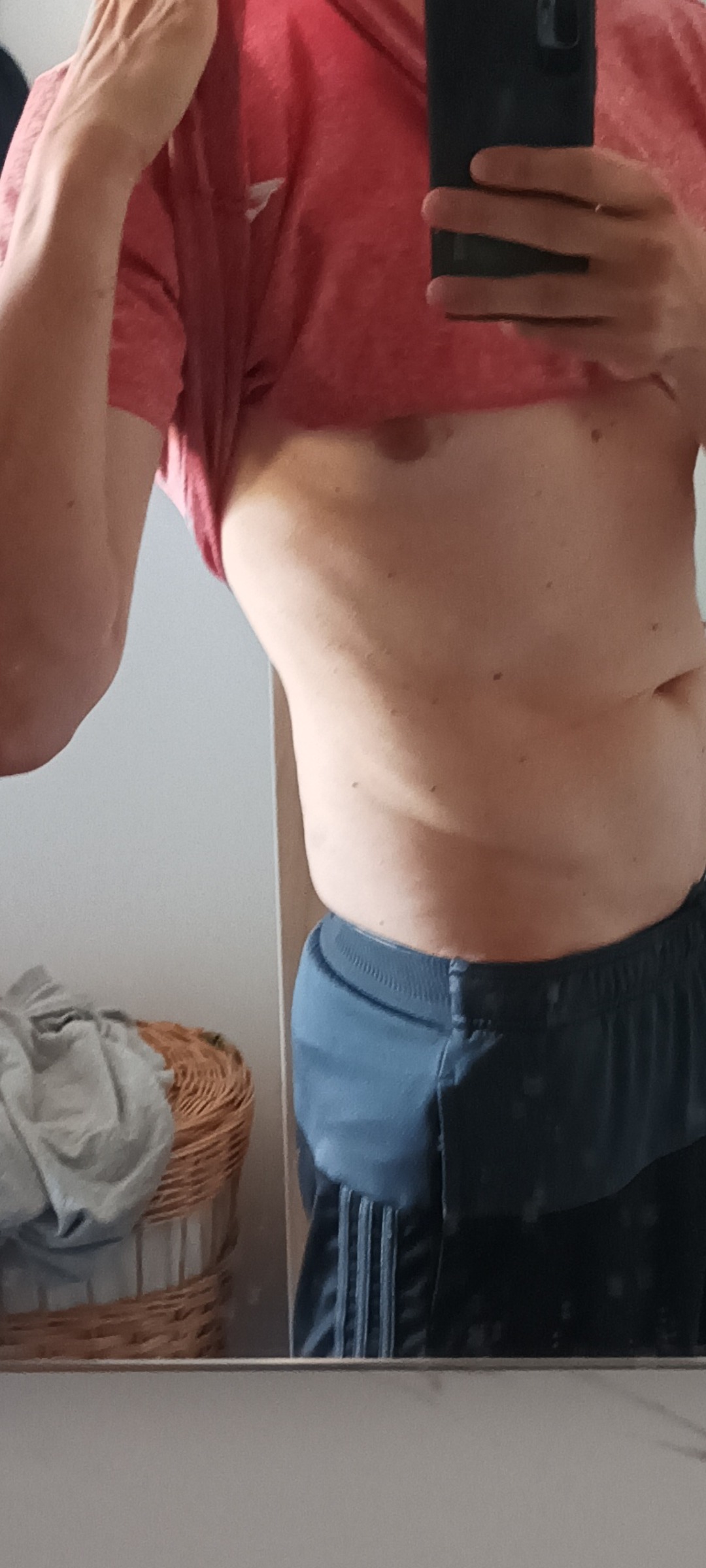 Profilo di Younsse, 42 anni, incontri a Guarcino