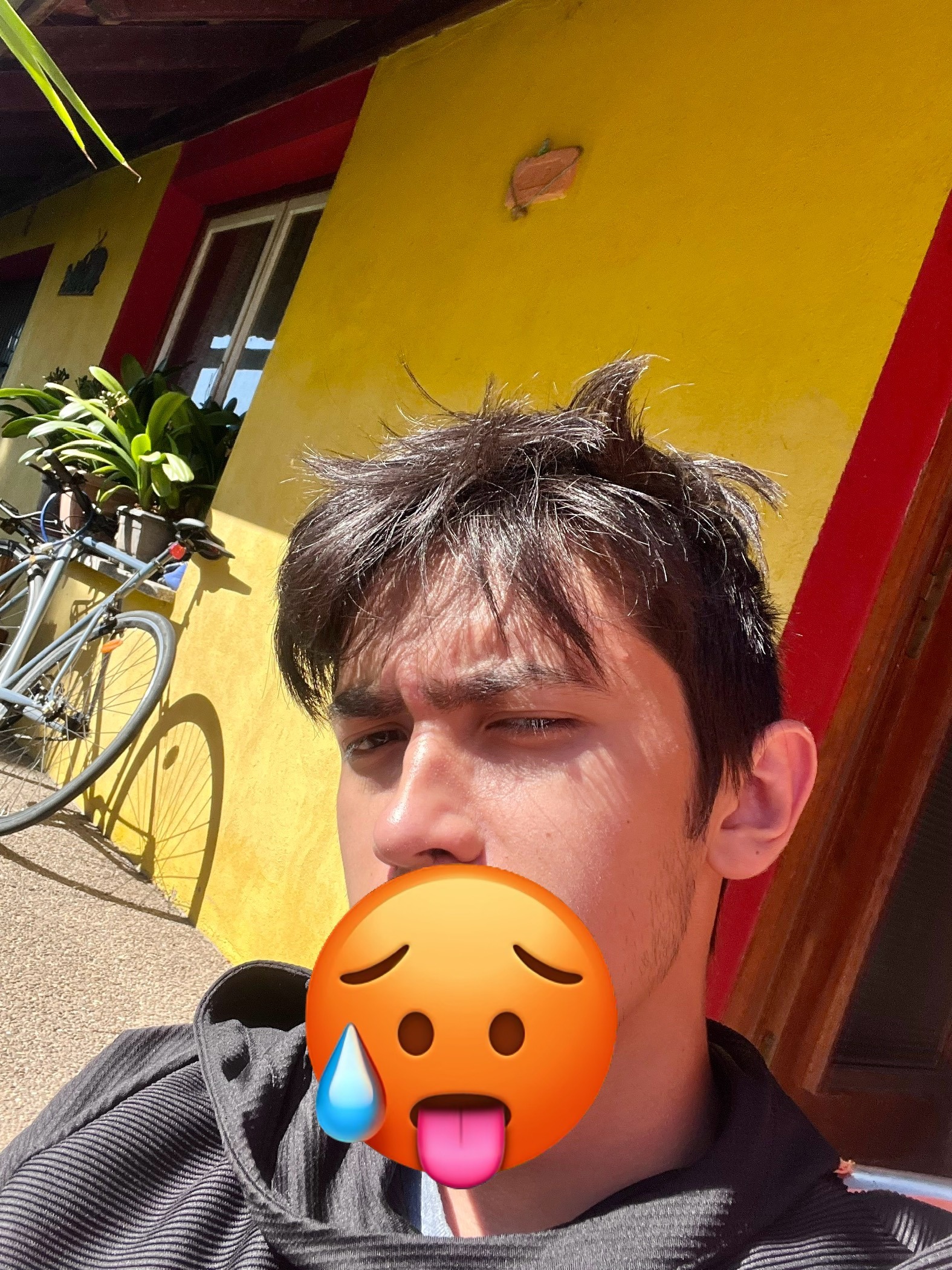 Profilo di Karl-emmanuel, 22 anni, incontri a Turania