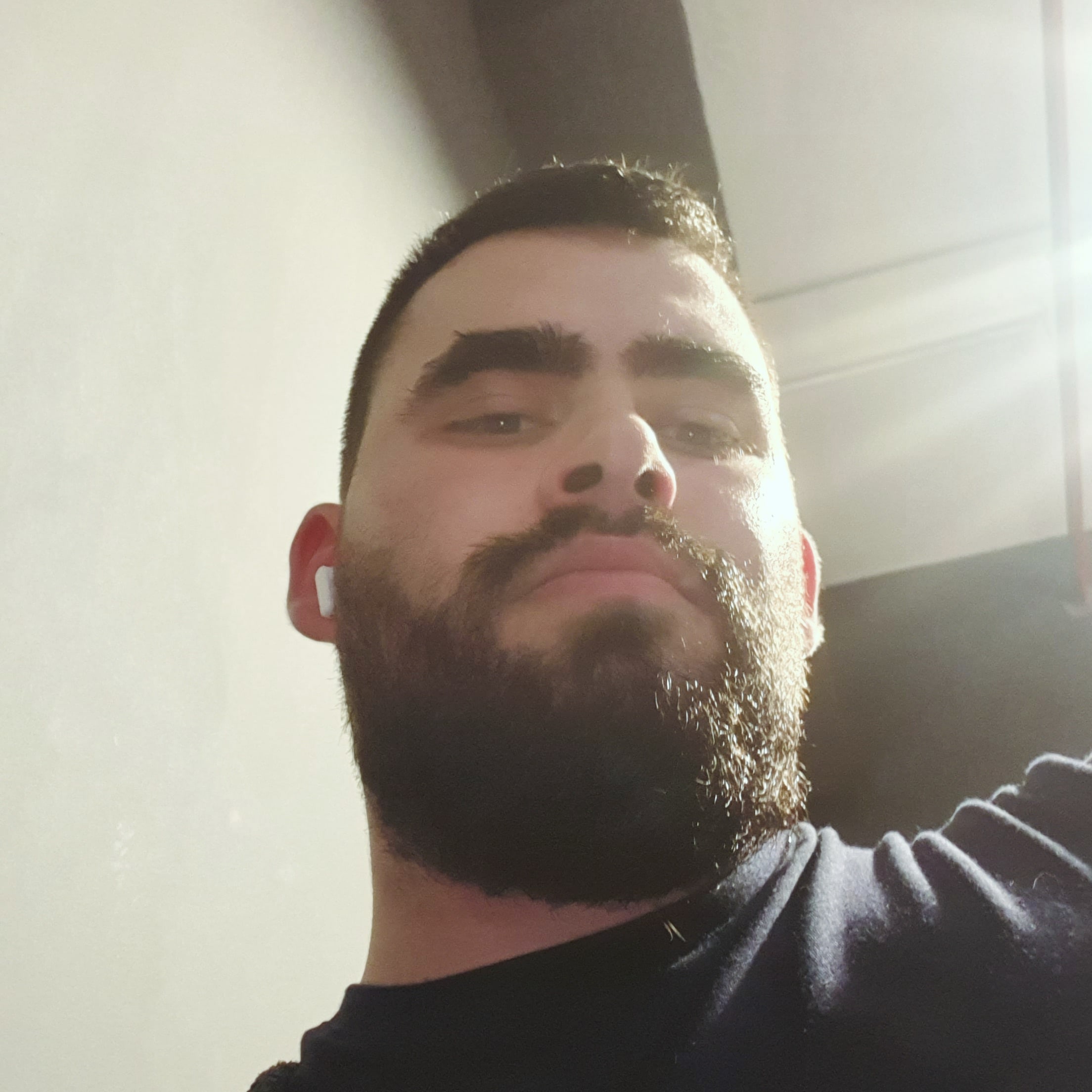Profilo di Symeon, 28 anni, incontri a Colleferro
