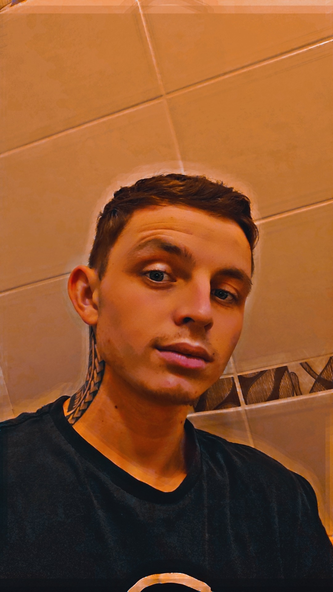 Profilo di Abdelwahid, 23 anni, incontri a Acquafondata