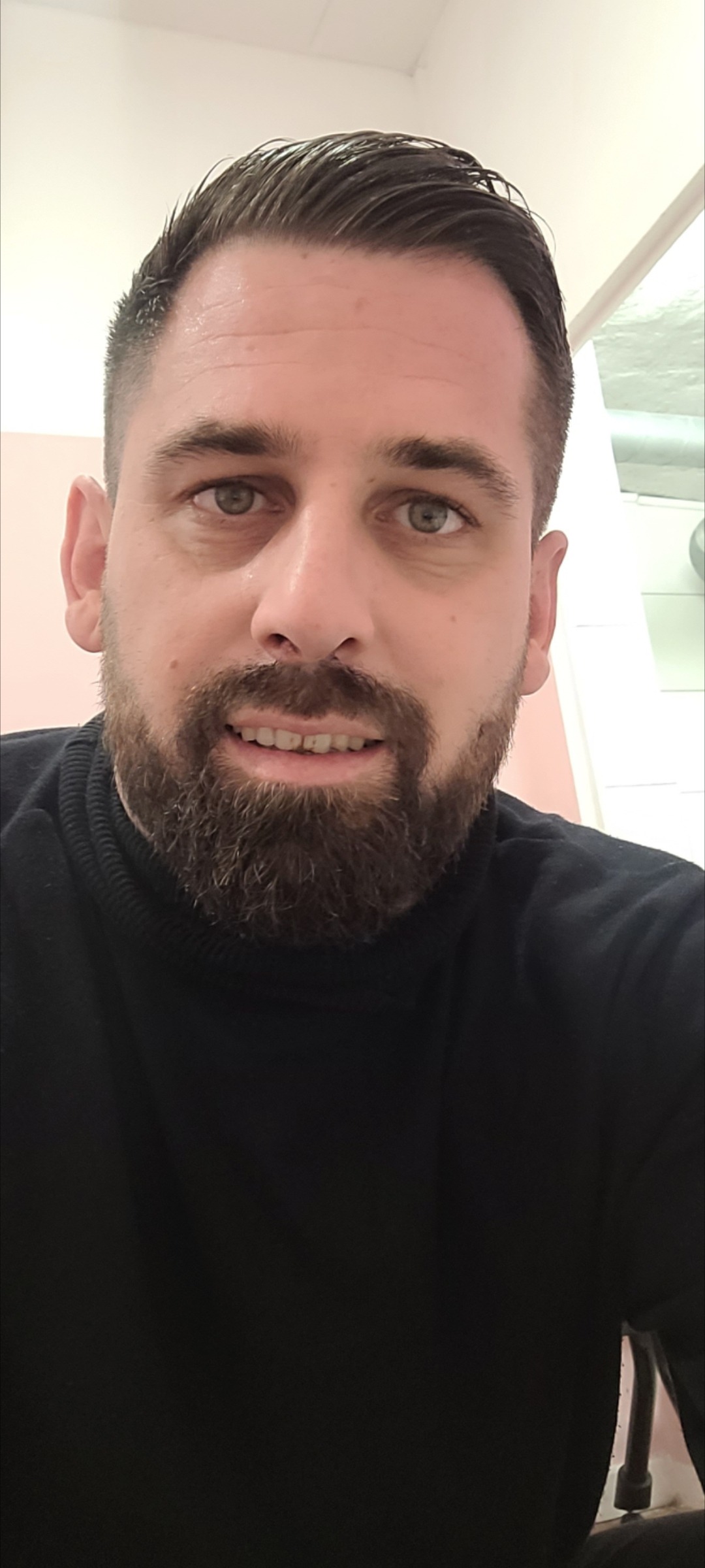 Profilo di Casper, 37 anni, incontri a Vivaro Romano