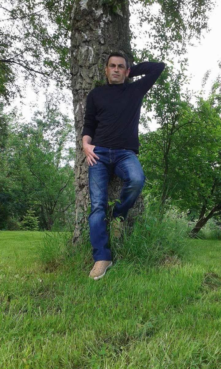 Profilo di Paul-hugo, 41 anni, incontri a Poli
