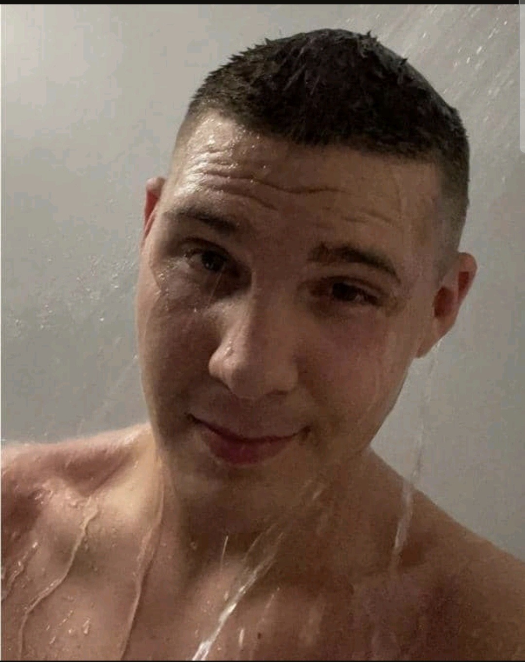 Profilo di Dervis, 25 anni, incontri a Canepina