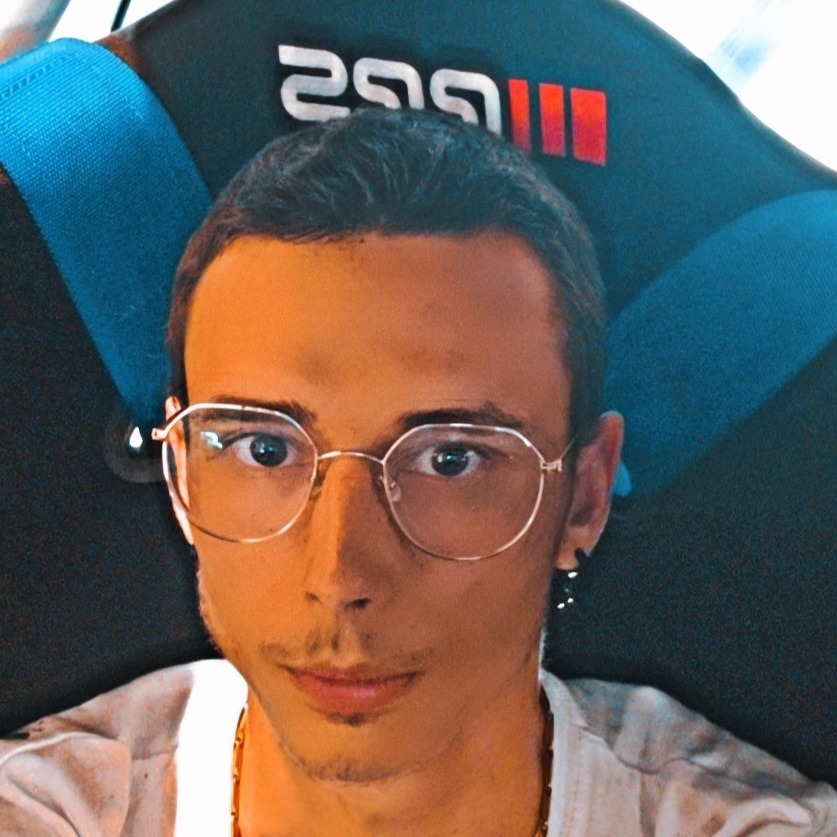 Profilo di Abdussamed, 21 anni, incontri a Cervaro